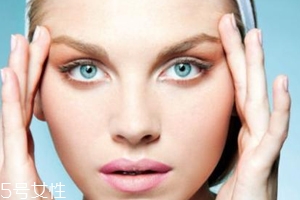 抗老精華怎么使用？按摩順序很重要