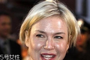 底妝脫妝怎么辦？及時補水拯救脫妝尷尬