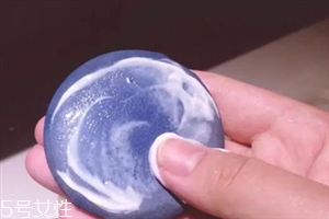 氣墊粉撲洗多久換一次？一定要經(jīng)常洗經(jīng)常換