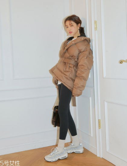 面包服搭配什么包包？讓你過(guò)年更驚艷