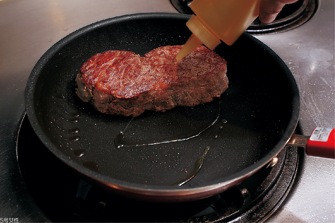 平底鍋怎么煎牛排 5個美味重點 平底鍋怎么煎牛排 5個美味重點