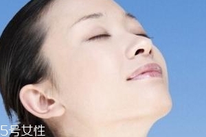 初春肌膚美白怎么做？隔離與淡斑兩手抓