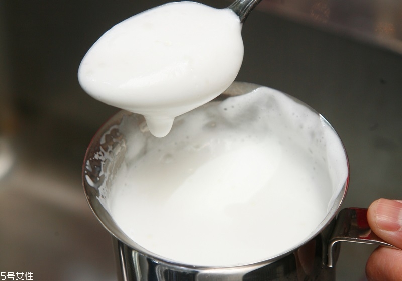 牛奶怎么打出奶泡 咖啡機(jī)打奶泡好選擇 牛奶怎么打出奶泡 咖啡機(jī)打奶泡好選擇