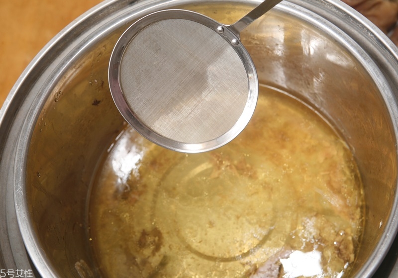 自制滴雞精的做法 這樣吃更有營養(yǎng) 自制滴雞精的做法 這樣吃更有營養(yǎng)