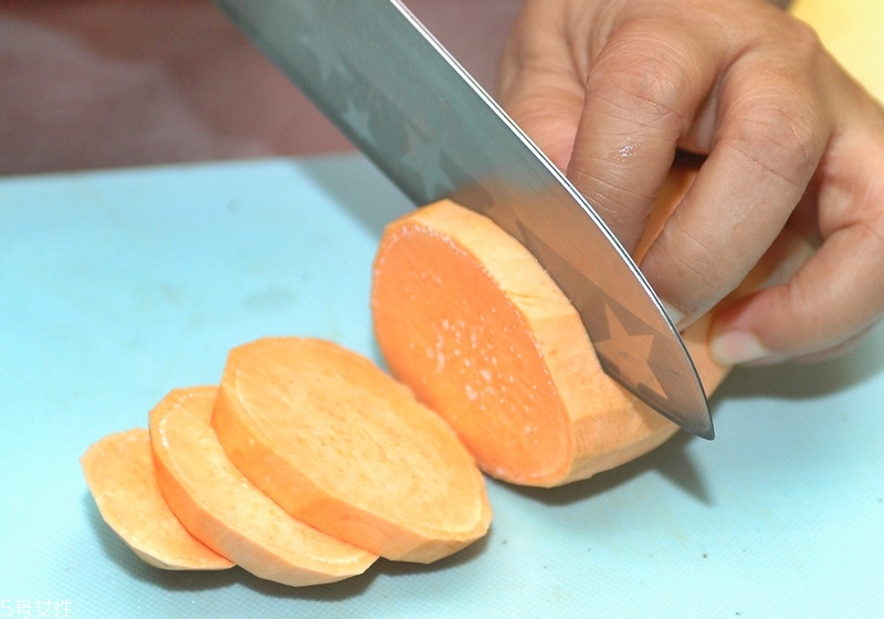 家用烤箱烤紅薯怎么烤 烤箱烤紅薯小技巧 家用烤箱烤紅薯怎么烤 烤箱烤紅薯小技巧