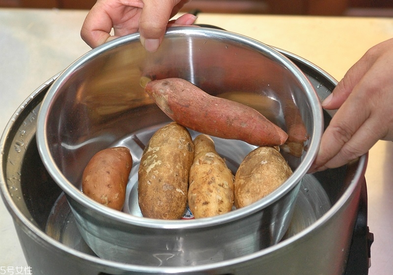 家用烤箱烤紅薯怎么烤 烤箱烤紅薯小技巧 家用烤箱烤紅薯怎么烤 烤箱烤紅薯小技巧