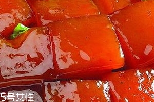 紅燒肉為什么不紅 主要取決于用糖多少 紅燒肉為什么不紅 主要取決于用糖多少