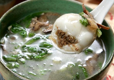 湯圓和元宵的區(qū)別 最大差別在制作過程 湯圓和元宵的區(qū)別 最大差別在制作過程