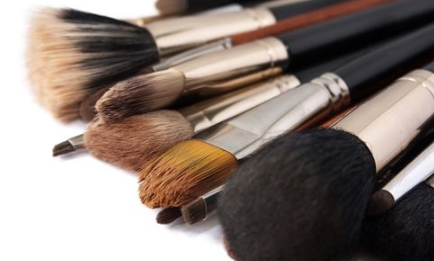 牙刷型粉底刷怎么用 espoir粉底刷使用方法 牙刷型粉底刷怎么用 espoir粉底刷使用方法