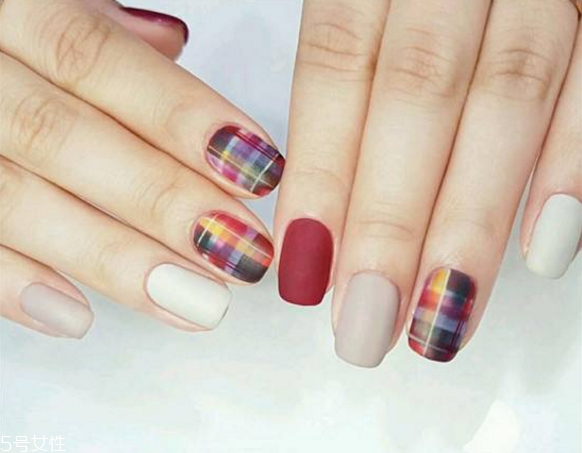 好看的紅色系美甲推薦 貓眼美甲 好看的紅色系美甲推薦 貓眼美甲