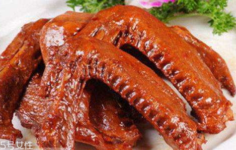 鴨翅不能和什么一起吃 宜忌人群 鴨翅不能和什么一起吃 宜忌人群