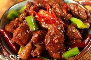 啤酒鴨用什么啤酒好 一般啤酒即可 啤酒鴨用什么啤酒好 一般啤酒即可