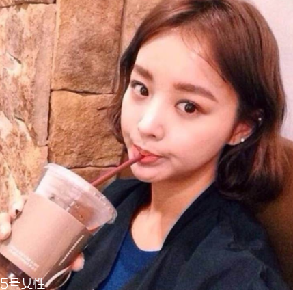 什么臉型不適合中分？長形臉中分更顯長