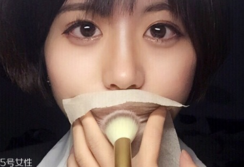 ck口紅專柜價(jià)格是多少 不沾杯的口紅涂法 ck口紅專柜價(jià)格是多少 不沾杯的口紅涂法