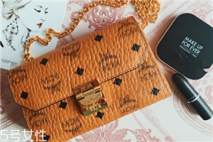 mcm是韓國(guó)還是德國(guó)的？辨識(shí)度超高的雙肩包品牌