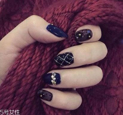 情人節(jié)美甲流行什么款式 2018情人節(jié)美甲圖片大全合集 情人節(jié)美甲流行什么款式 2018情人節(jié)美甲圖片大全合集