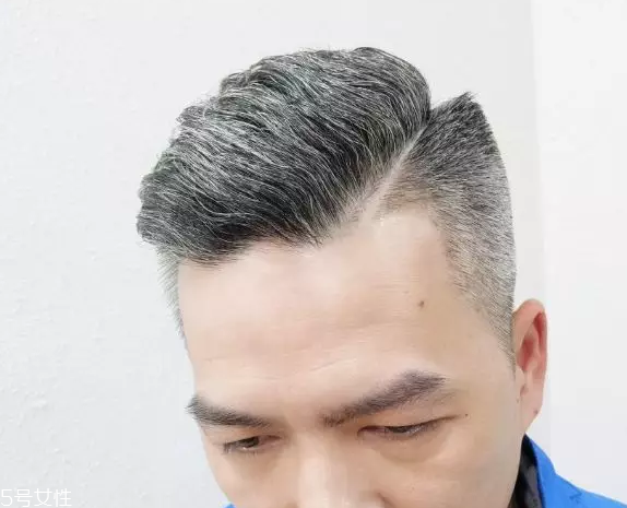 2022男士流行染發(fā)顏色 男士染發(fā)發(fā)色圖片 2022男士流行染發(fā)顏色 男士染發(fā)發(fā)色圖片