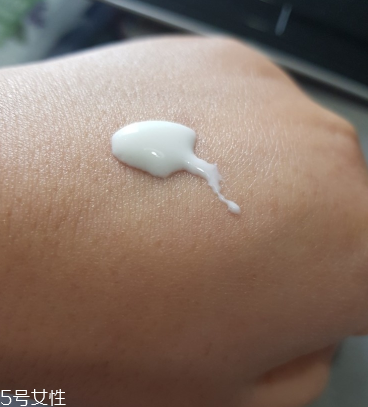 資生堂防曬霜和怡思丁isdin防曬霜哪個好 滿滿的防曬干貨 資生堂防曬霜和怡思丁isdin防曬霜哪個好 滿滿的防曬干貨