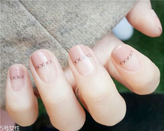 美甲裸粉色款式圖片2018 新款裸色美甲圖案大全 美甲裸粉色款式圖片2018 新款裸色美甲圖案大全