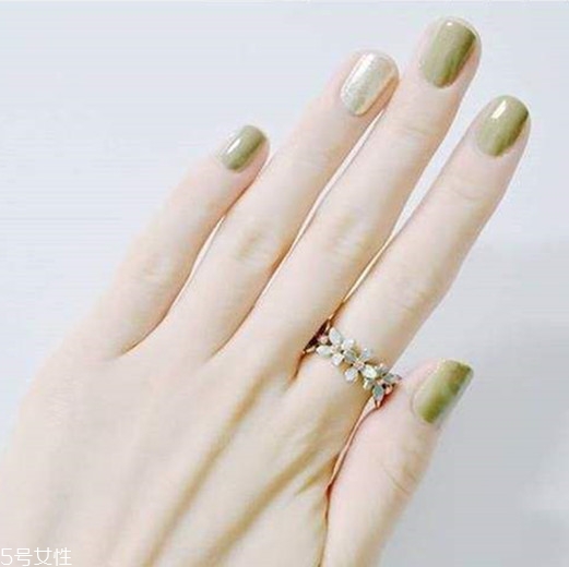 2018最新流行款純色美甲圖片 簡單耐看的美甲圖片漸變款式 2018最新流行款純色美甲圖片 簡單耐看的美甲圖片漸變款式