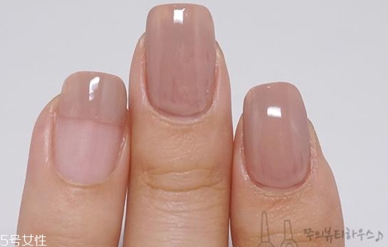 美甲裸粉色款式圖片2018 新款裸色美甲圖案大全 美甲裸粉色款式圖片2018 新款裸色美甲圖案大全