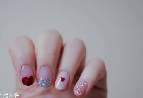 情人節(jié)美甲流行什么款式 2018情人節(jié)美甲圖片大全合集 情人節(jié)美甲流行什么款式 2018情人節(jié)美甲圖片大全合集