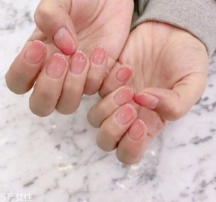 粉色美甲圖片2022款式 仙女軟妹必備 粉色美甲圖片2022款式 仙女軟妹必備