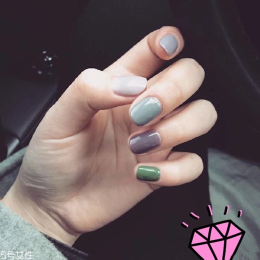 2018最新流行款純色美甲圖片 簡單耐看的美甲圖片漸變款式 2018最新流行款純色美甲圖片 簡單耐看的美甲圖片漸變款式
