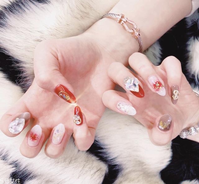 粉色美甲圖片2022款式 仙女軟妹必備 粉色美甲圖片2022款式 仙女軟妹必備