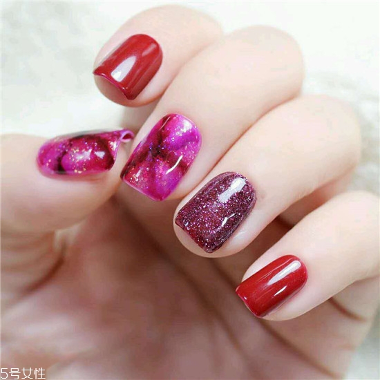 2018最新流行款純色美甲圖片 簡單耐看的美甲圖片漸變款式 2018最新流行款純色美甲圖片 簡單耐看的美甲圖片漸變款式