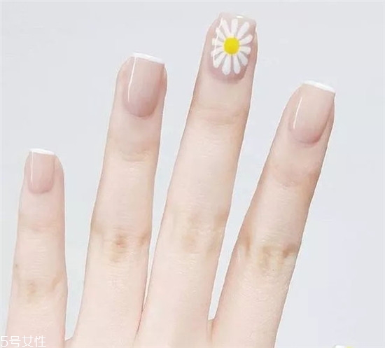 2022春天適合什么顏色美甲 純色系列顯手白的美甲圖片 2022春天適合什么顏色美甲 純色系列顯手白的美甲圖片