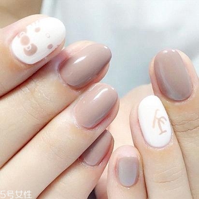 美甲裸粉色款式圖片2018 新款裸色美甲圖案大全 美甲裸粉色款式圖片2018 新款裸色美甲圖案大全