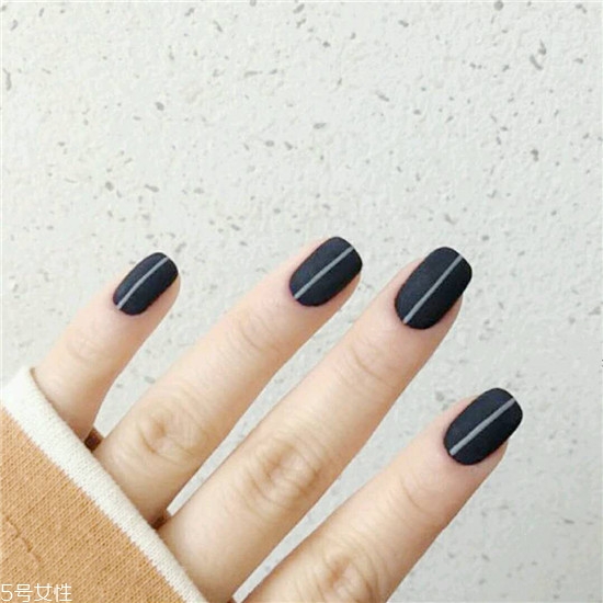 2018最新流行款純色美甲圖片 簡單耐看的美甲圖片漸變款式 2018最新流行款純色美甲圖片 簡單耐看的美甲圖片漸變款式