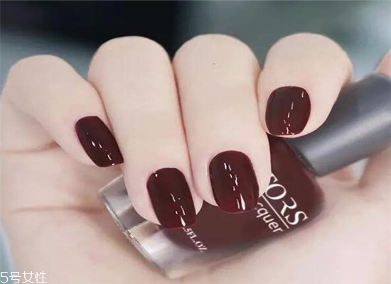 2018最新流行款純色美甲圖片 簡單耐看的美甲圖片漸變款式 2018最新流行款純色美甲圖片 簡單耐看的美甲圖片漸變款式