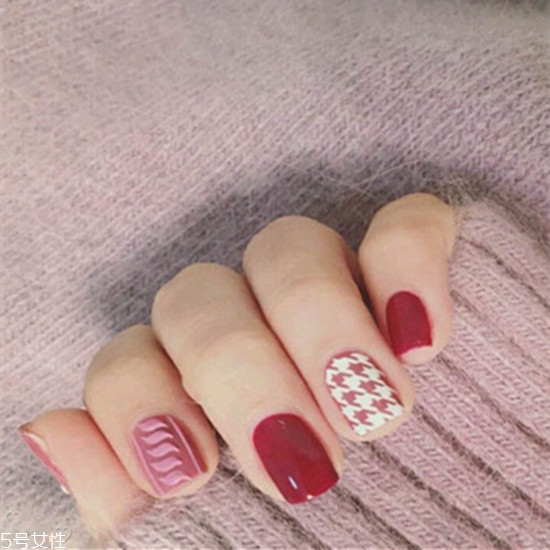 2018最新流行款純色美甲圖片 簡單耐看的美甲圖片漸變款式 2018最新流行款純色美甲圖片 簡單耐看的美甲圖片漸變款式