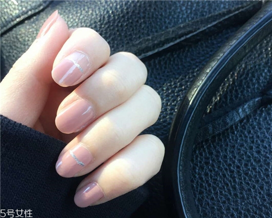 美甲裸粉色款式圖片2018 新款裸色美甲圖案大全 美甲裸粉色款式圖片2018 新款裸色美甲圖案大全