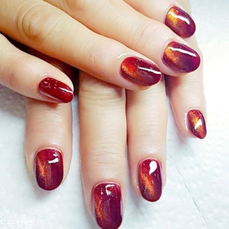 貓眼美甲一般多少錢(qián) 貓眼美甲的原理 貓眼美甲一般多少錢(qián) 貓眼美甲的原理