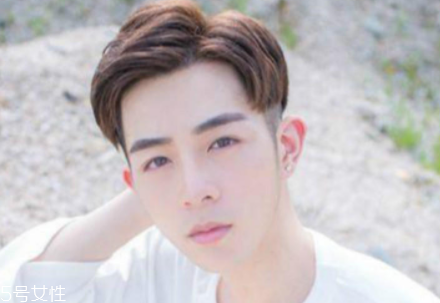 男士怎么樣設(shè)計(jì)發(fā)型好看？4款帥氣穩(wěn)重發(fā)型