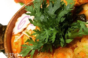 壽喜鍋生雞蛋怎么吃？壽喜燒蘸生雞蛋最美味