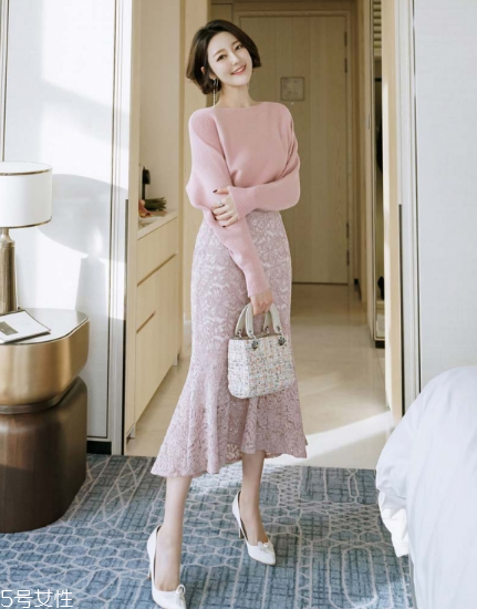 蕾絲長裙配什么鞋子？為你加足時髦指數(shù)