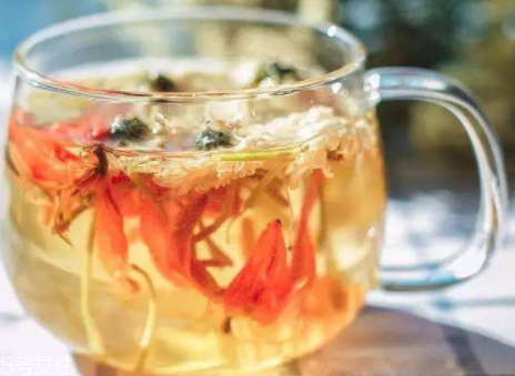 甘草和金銀花可以一起喝嗎 甘草和金銀花可以一起喝嗎