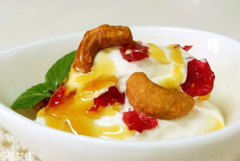 希臘酸奶能減肥嗎 無(wú)糖低脂 希臘酸奶能減肥嗎 無(wú)糖低脂