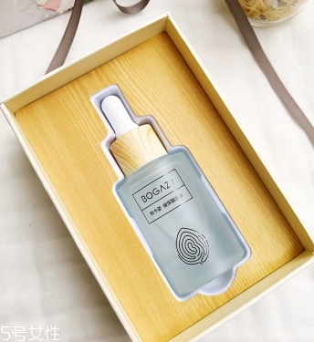 柏卡姿玻尿酸原液使用方法 會(huì)讓人上癮的小木瓶 柏卡姿玻尿酸原液使用方法 會(huì)讓人上癮的小木瓶