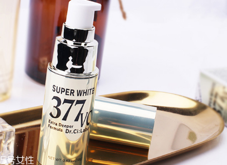 城野醫(yī)生377美白精華的使用方法 美白同時收縮毛孔 城野醫(yī)生377美白精華的使用方法 美白同時收縮毛孔