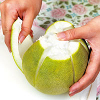 柚子皮有什么妙用 柚子皮的用處和用法 柚子皮有什么妙用 柚子皮的用處和用法