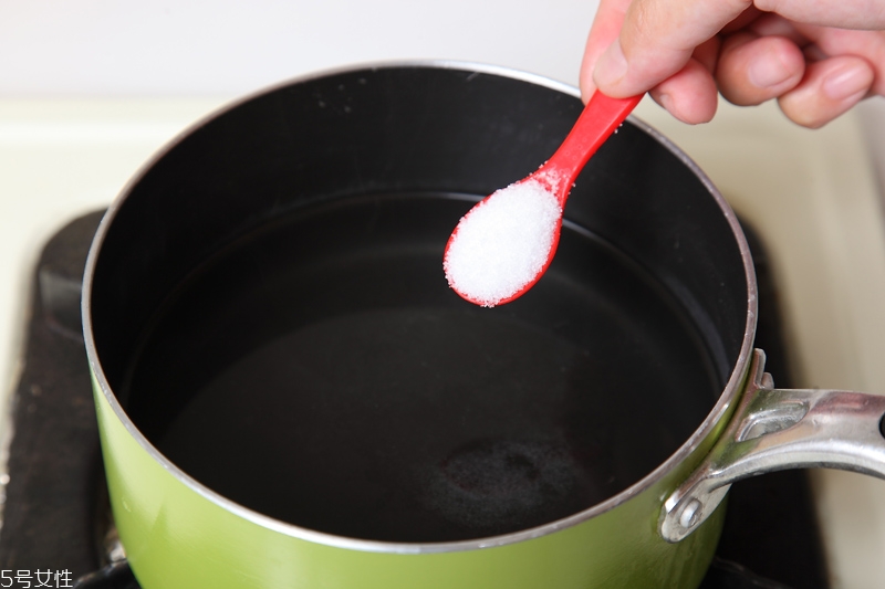 熱水洗衣服好嗎 熱水去污小技巧 熱水洗衣服好嗎 熱水去污小技巧