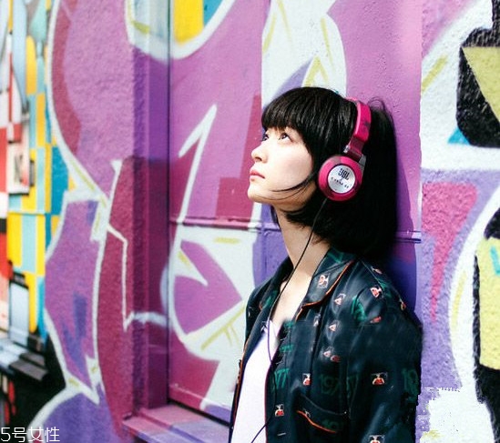 2022年流行什么劉海 合適的劉海還可以修飾臉型 2022年流行什么劉海 合適的劉海還可以修飾臉型