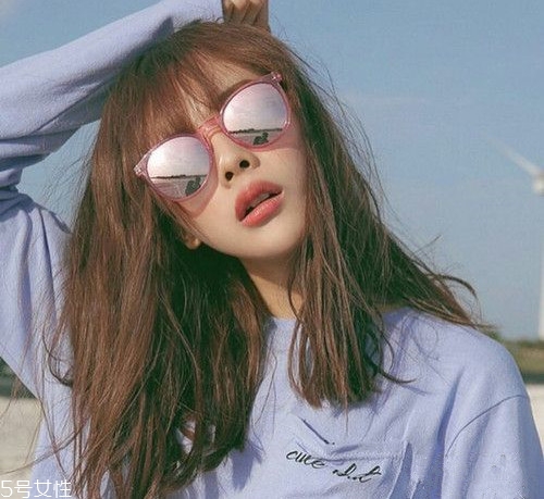 2022最流行的中長發(fā)型 2022最流行的發(fā)型之一 2022最流行的中長發(fā)型 2022最流行的發(fā)型之一