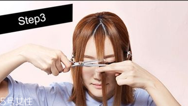 八字劉海怎么弄才好看 可愛軟萌的小女孩發(fā)型綁扎方法 八字劉海怎么弄才好看 可愛軟萌的小女孩發(fā)型綁扎方法