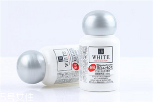 大創(chuàng)美白精華白天能用嗎 daiso er美白淡斑精華液 大創(chuàng)美白精華白天能用嗎 daiso er美白淡斑精華液